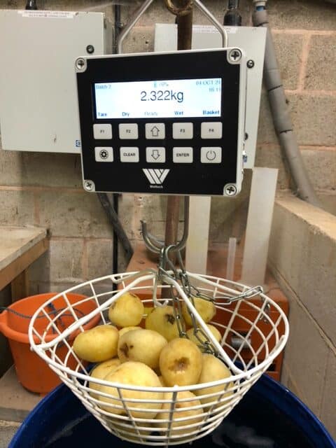 The new Weltech PW4 digital dry matter weigher