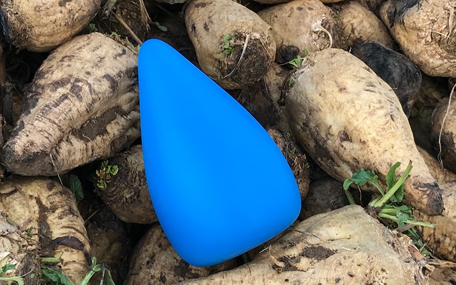 beetlog electronic sugar beet data logger on pile off sugarbeet