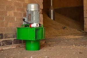 Martin Lishman’s highly efficient pile-dry grain pedestal fan ready to go in the grain store at harvest.