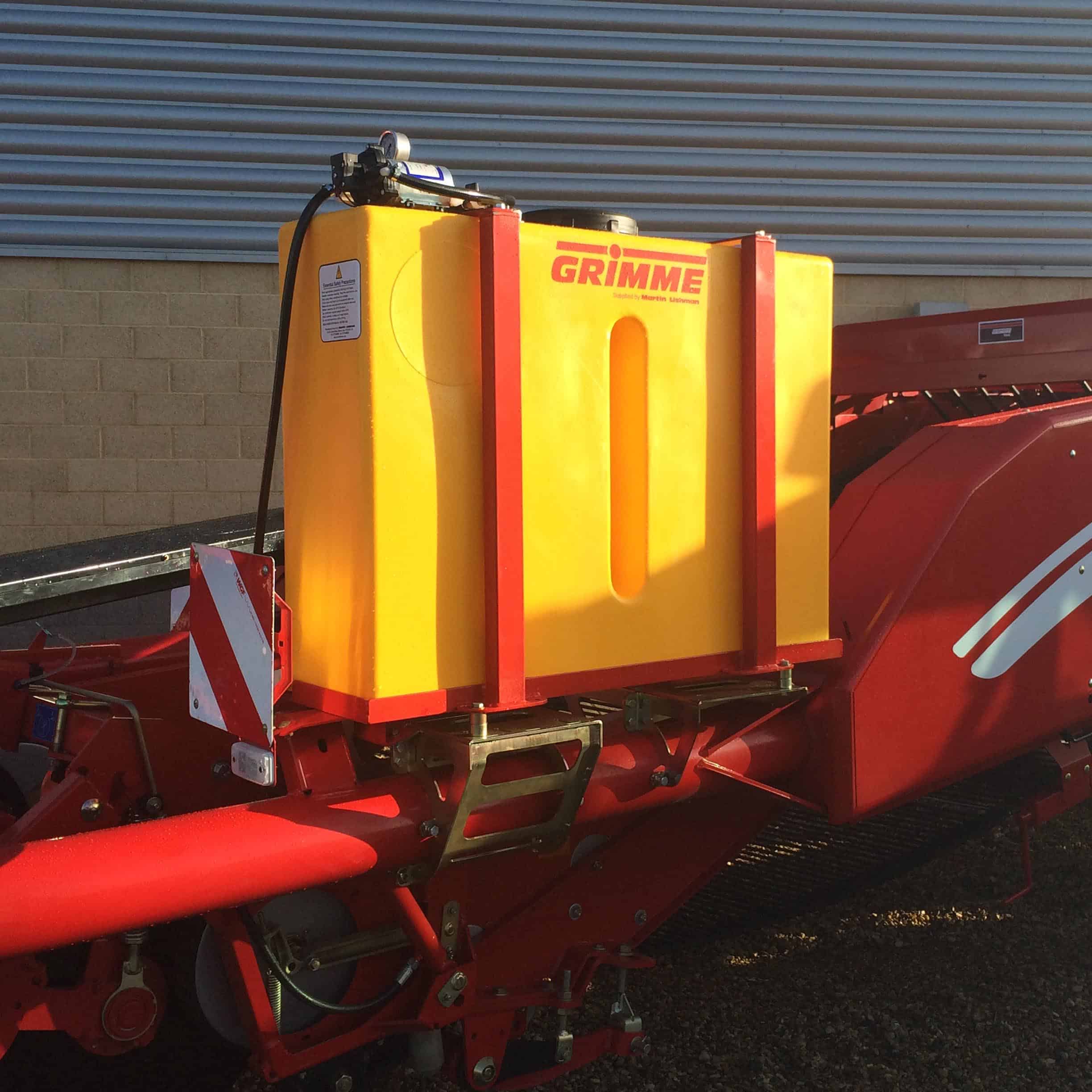 potato harvester mister mounted on grimme machine